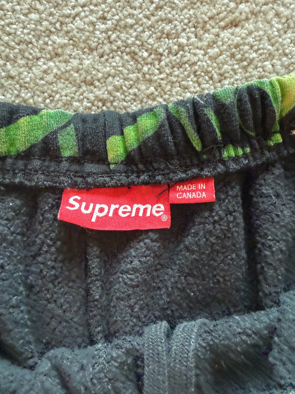 Supreme Green and Black Skull Print Men’s Shorts - Picture 3 of 4